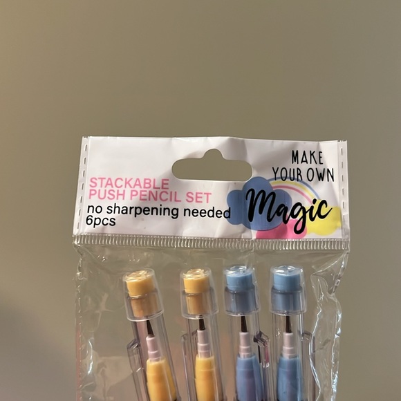 π 10/$10 πCheetah Print Stackable Push Pencil Set (4 pieces) MAKE YOUR OWN MAGIC - Picture 3 of 4